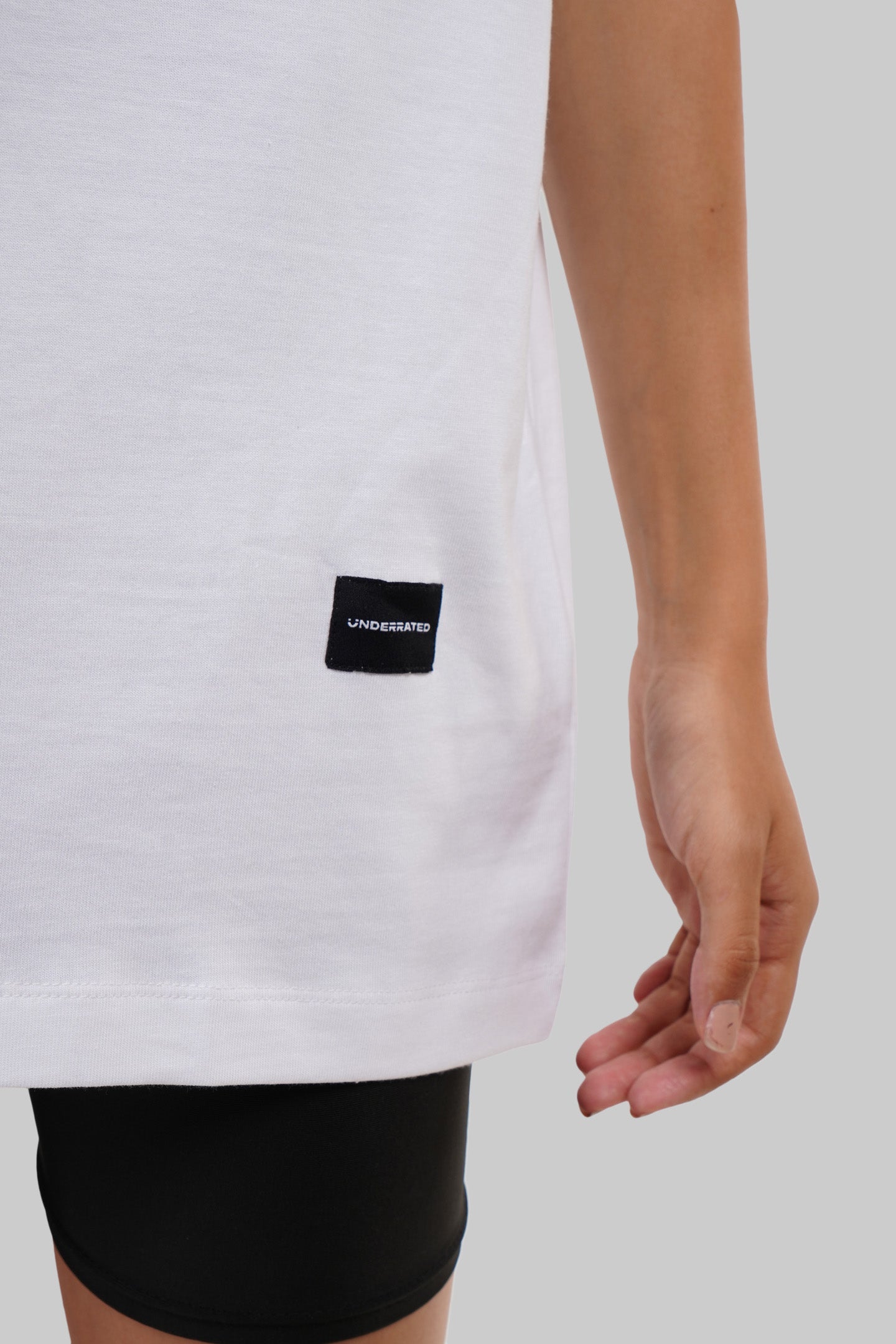 Simple Flowers White Oversized Fit T-Shirt Women