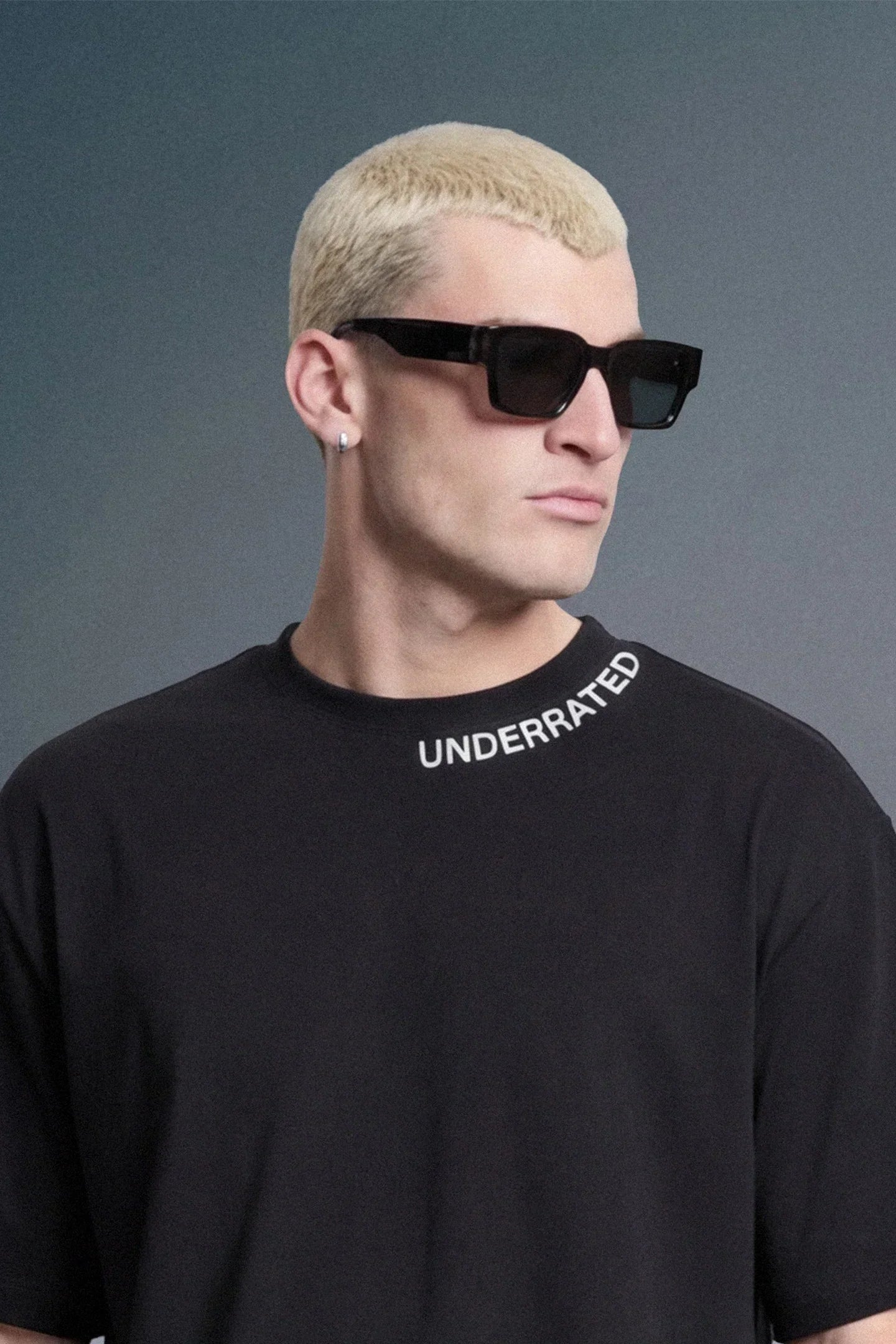 Underrated Curve Black Oversized T-shirt (UNISEX)