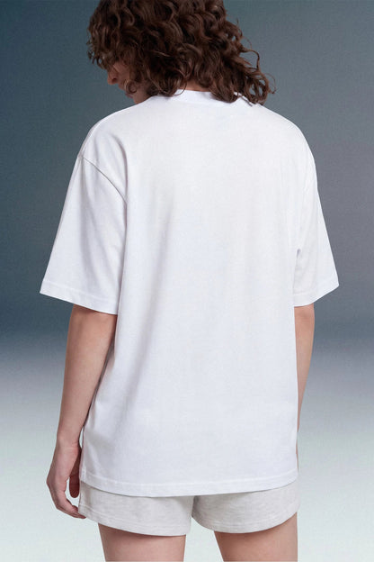 Underrated Curve White Oversized T-shirt